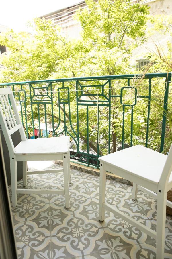 Bauhaus Stylish Apartments - By Bookiz Tel Aviv Exterior photo